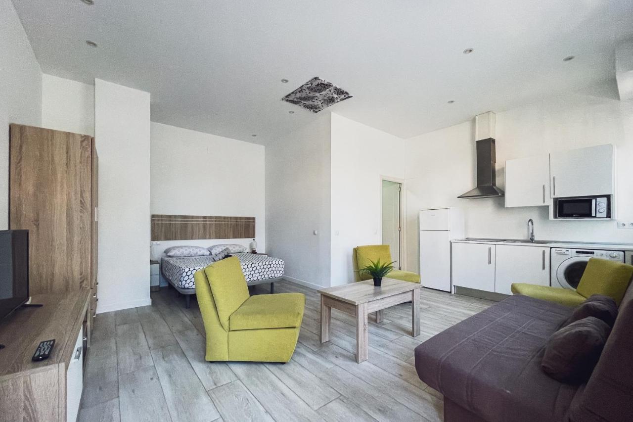 Malaga Velarde Center 3 Apartman Kültér fotó